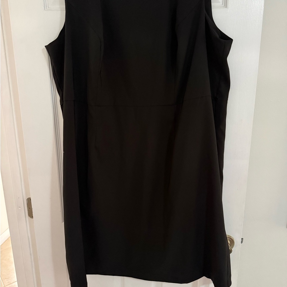 Studio I Classic Black Mini Dress